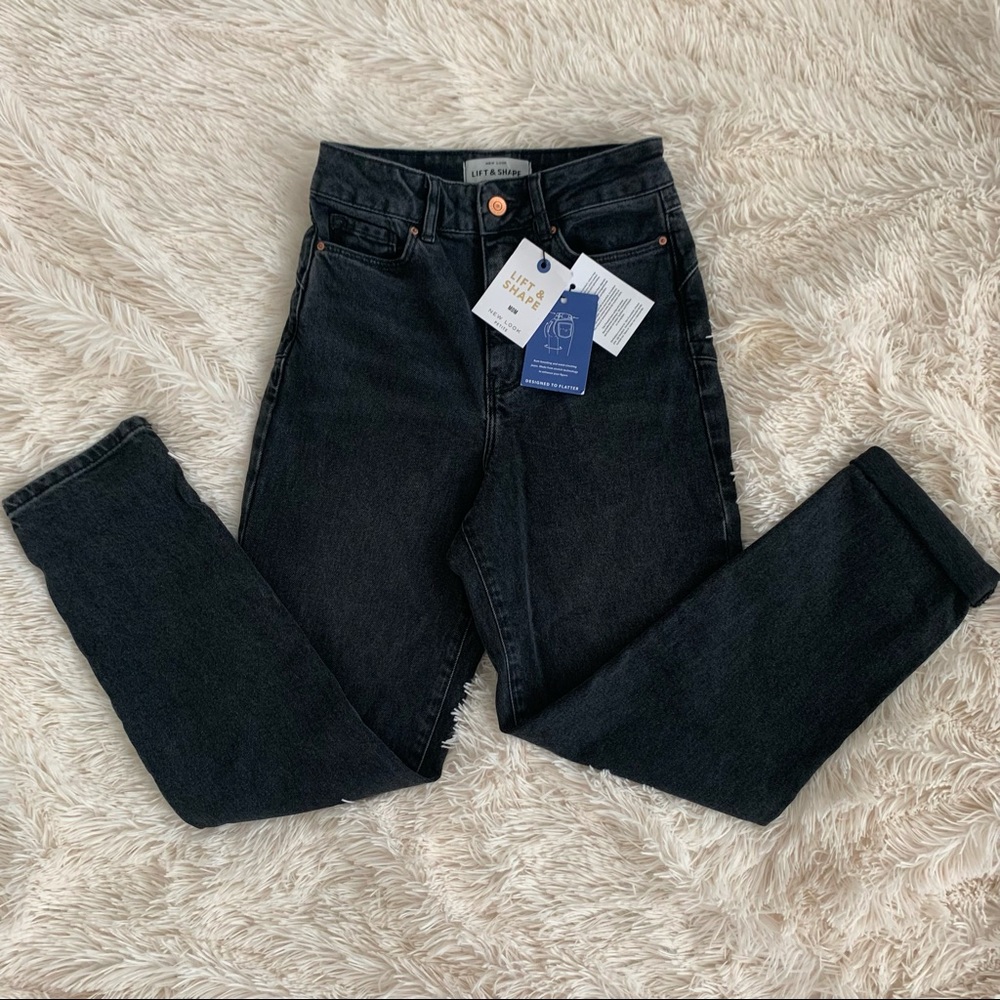 New Look Petite Waist Enhancing Mom Jeans